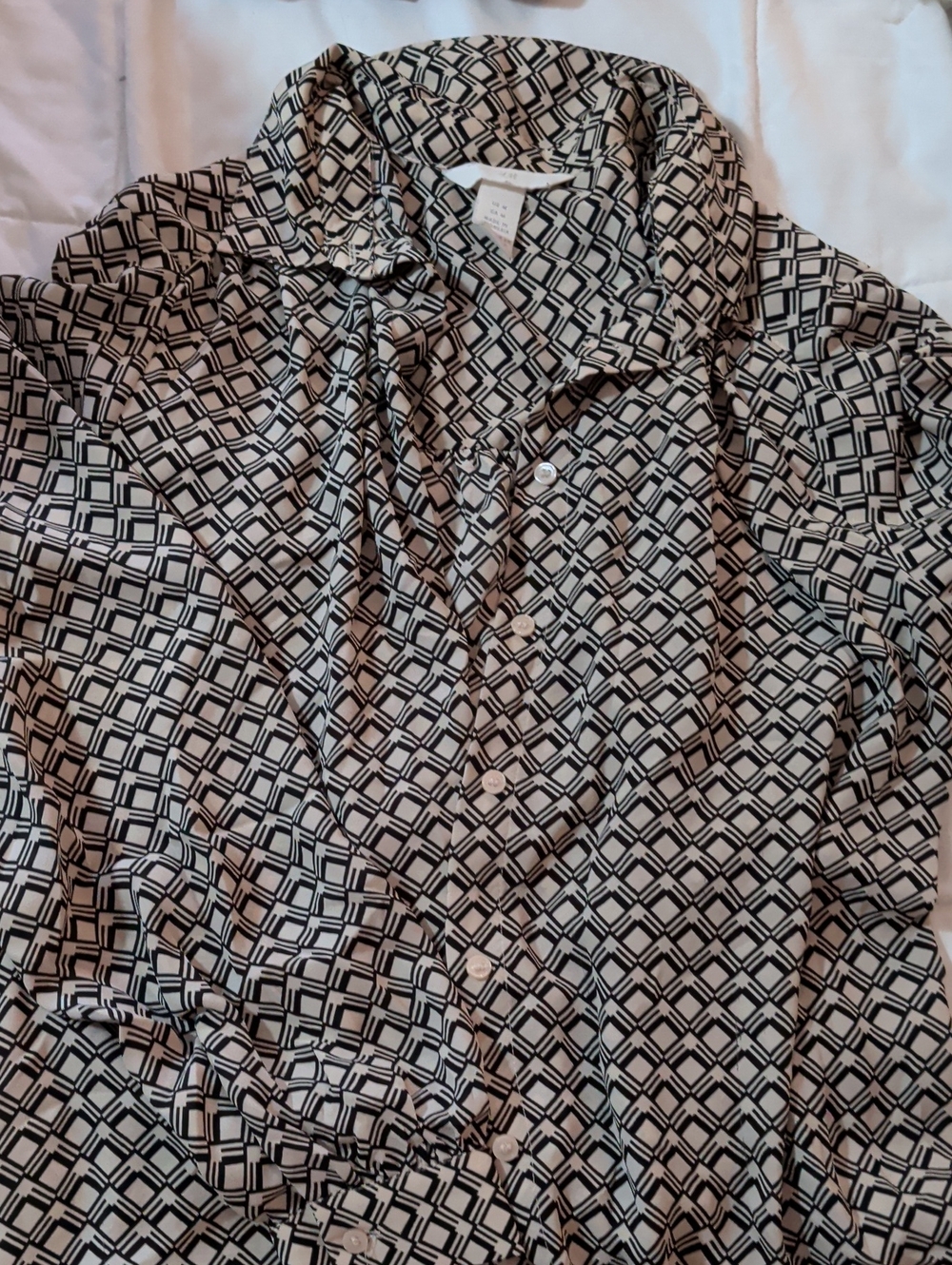 H&M Black & White Geometric Button-Down Shirt